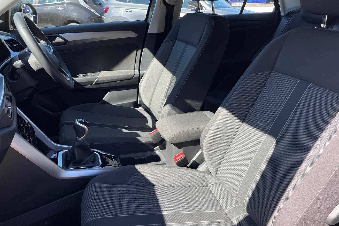 Volkswagen T-ROC Life 1.0 TSI 110PS 6-speed Manual 5 Door