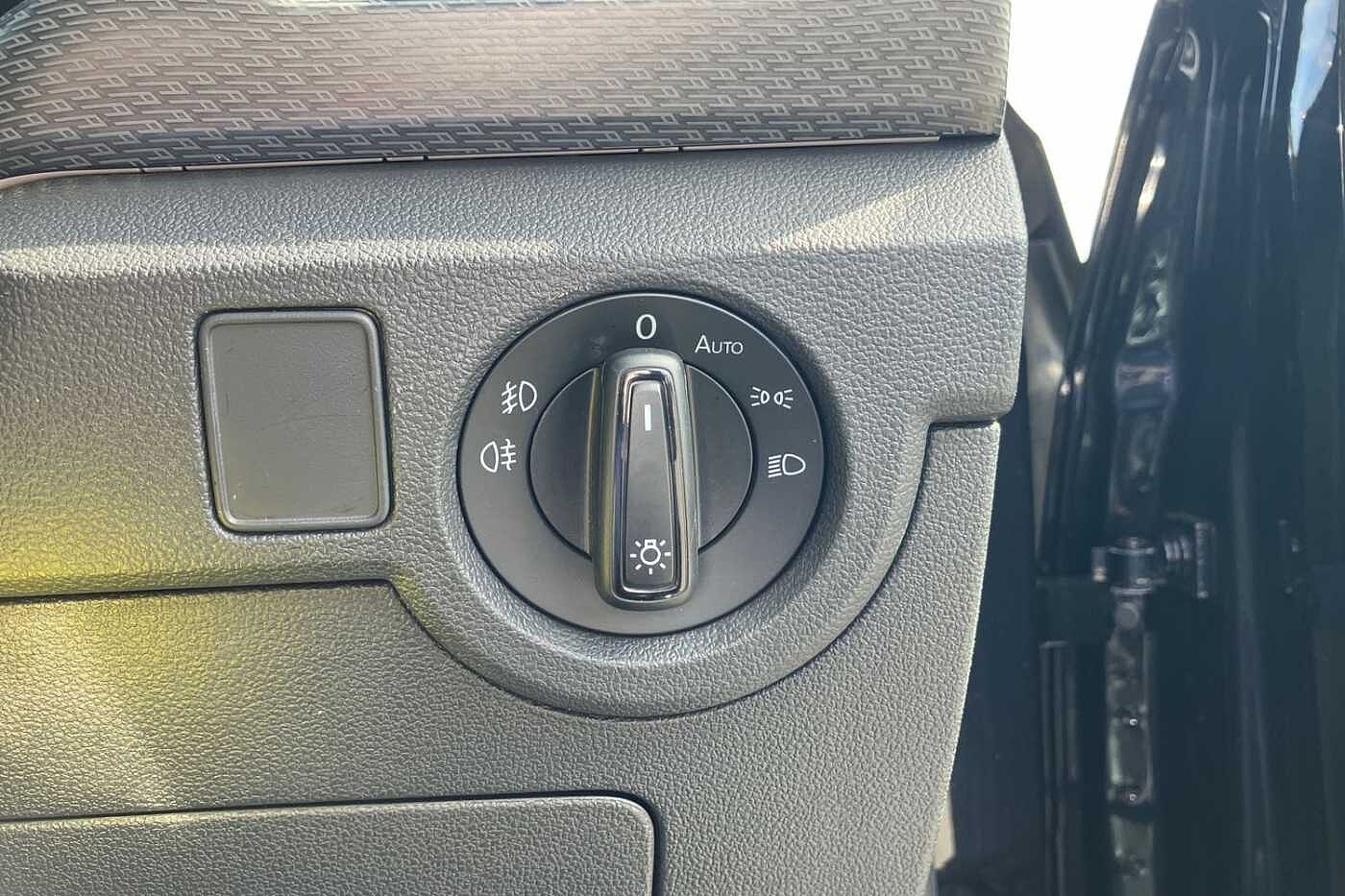 Volkswagen T-Cross 1.0 TSI (110ps) R-Line Hatchback