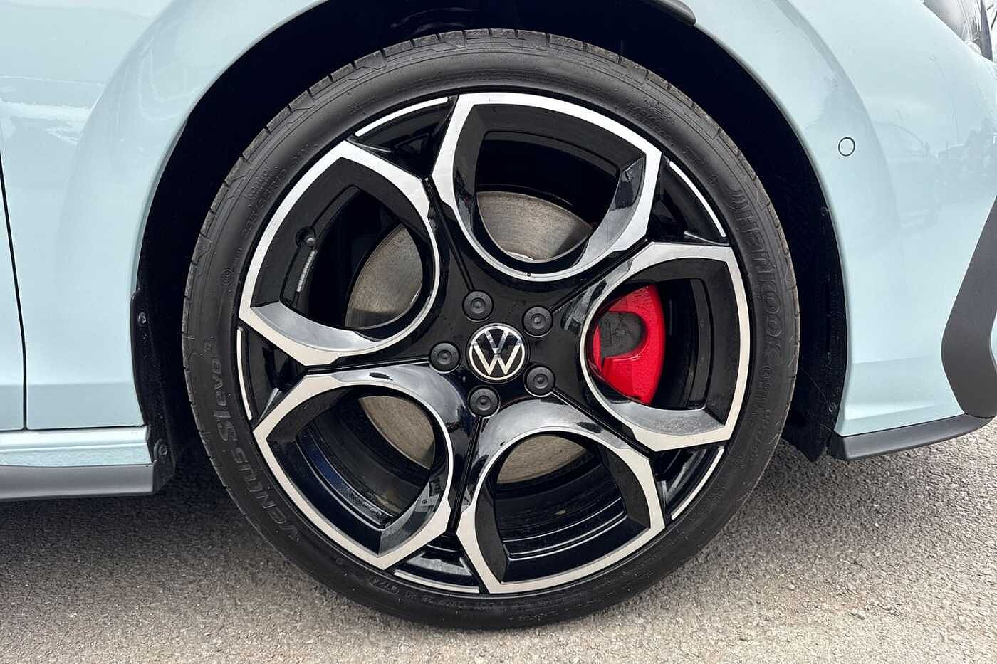 Volkswagen Golf GTI 2.0 TSI (265ps) DSG ⭐Queenstown Alloys, Black package, Sunroof, Area view⭐