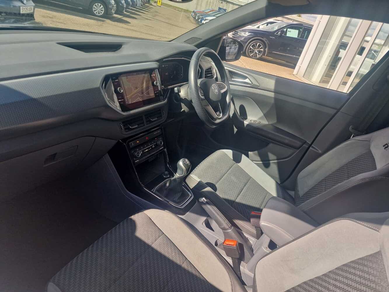 Volkswagen T-Cross 1.0 TSI 110PS R-Line