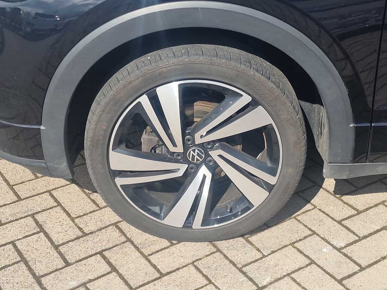 Volkswagen T-Cross 1.0 TSI 110PS R-Line