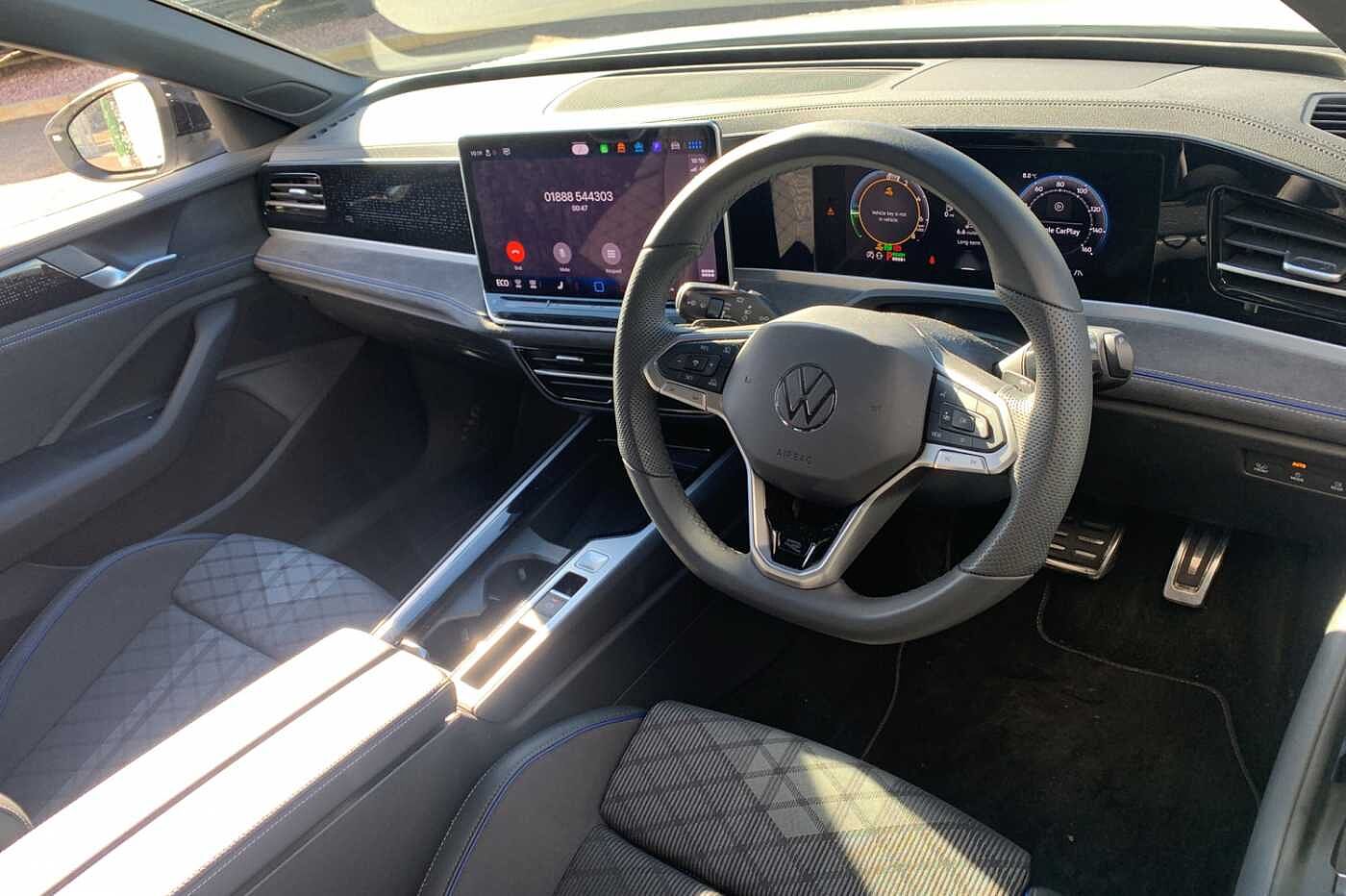 Volkswagen Passat Estate 1.5 TSI 204PS eHybrid R-Line DSG