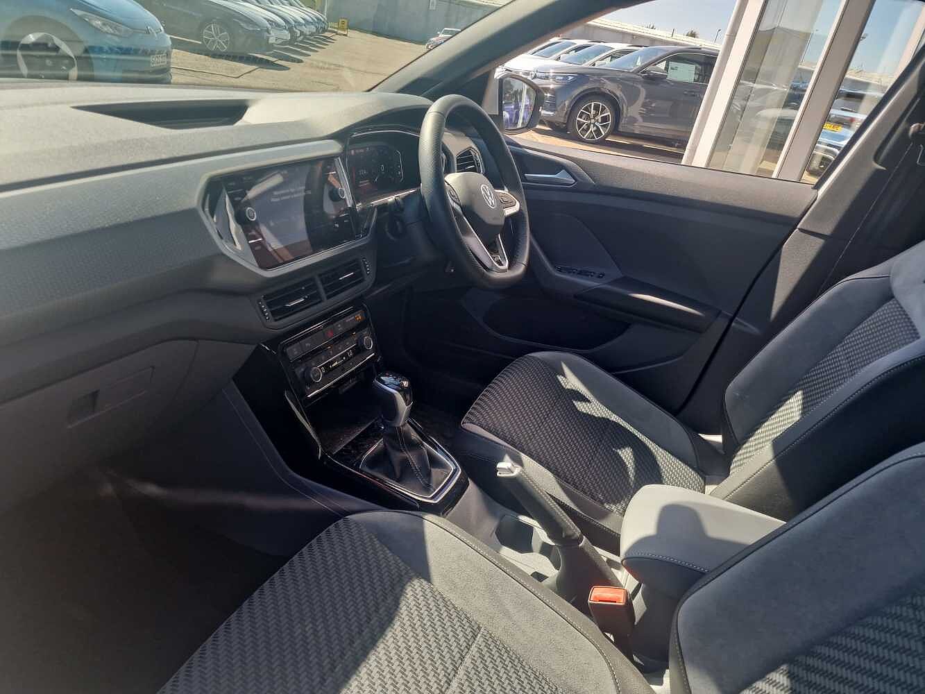 Volkswagen T-Cross 1.5 TSI 150PS R-Line DSG