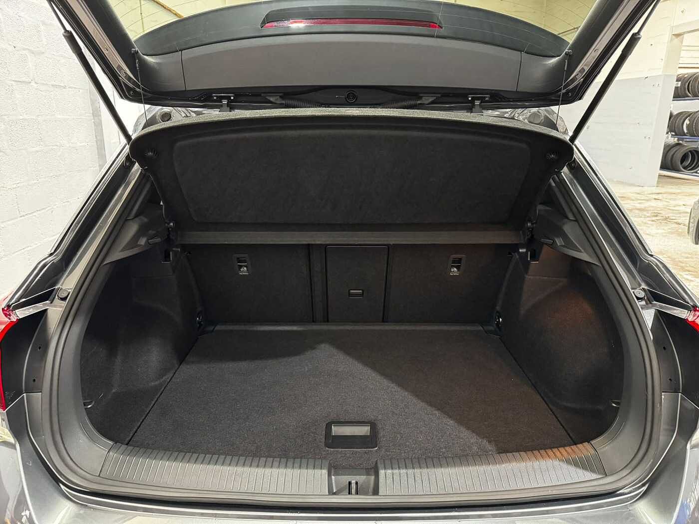 Volkswagen T-Roc 1.5 TSI 150PS R-Line DSG