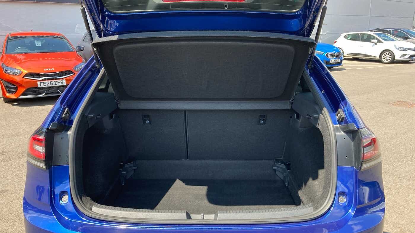 Volkswagen Taigo 1.0 TSI (110ps) R-Line DSG