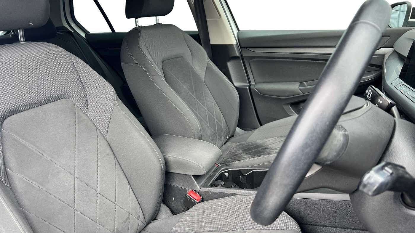 Volkswagen Golf MK8 Hatchback 5-Dr 1.5 TSI (130ps) Style EVO