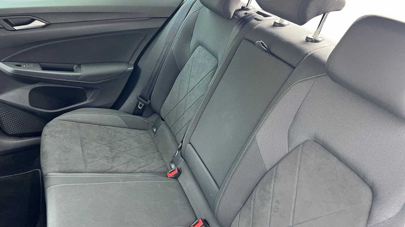 Volkswagen Golf MK8 Hatchback 5-Dr 1.5 TSI (130ps) Style EVO