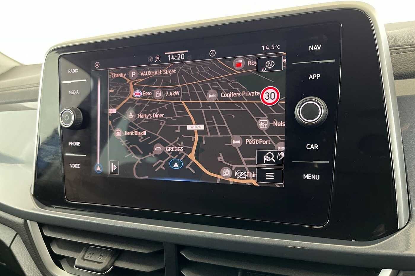 Volkswagen T-Roc 1.5 TSI Style SUV 5dr Petrol DSG Euro 6 (s/s) (150 ps)