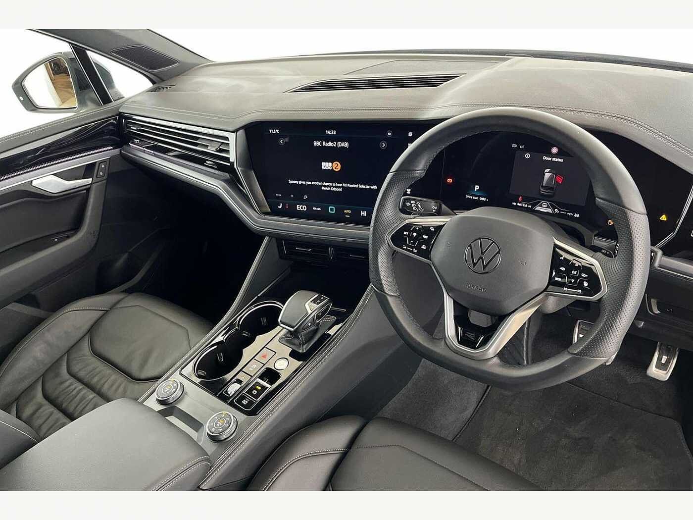 Volkswagen Touareg 3.0 TDI V6 Black Edition SUV 5dr Diesel Tiptronic 4Motion Euro 6 (s/s) (286 ps)