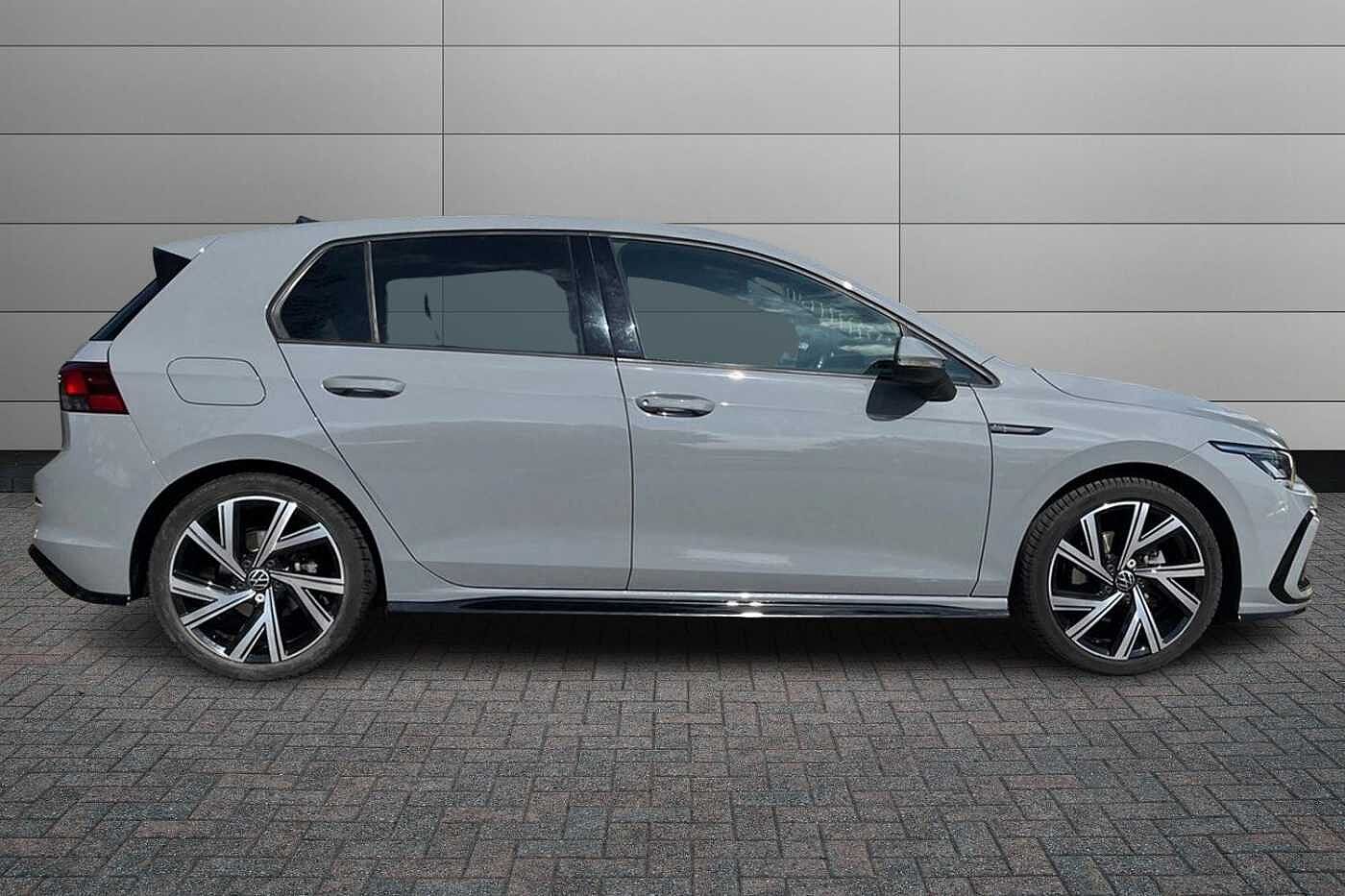 Volkswagen Golf 1.5 eTSI MHEV R-Line Hatchback 5dr Petrol Hybrid DSG Euro 6 (s/s) (150 ps) 18 Be