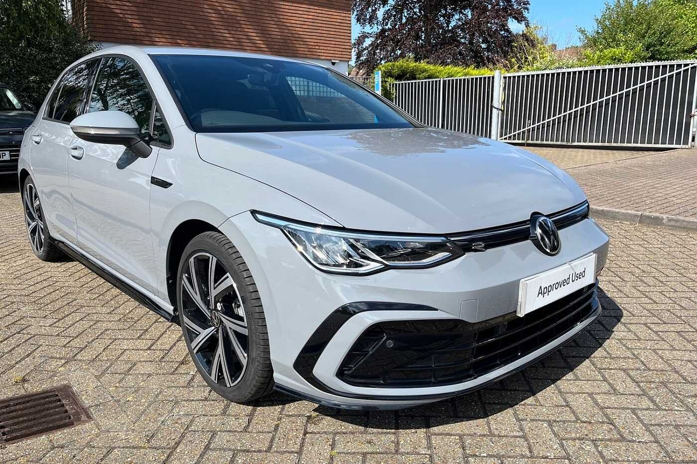 Volkswagen Golf 1.5 eTSI MHEV R-Line Hatchback 5dr Petrol Hybrid DSG Euro 6 (s/s) (150 ps) 18 Be