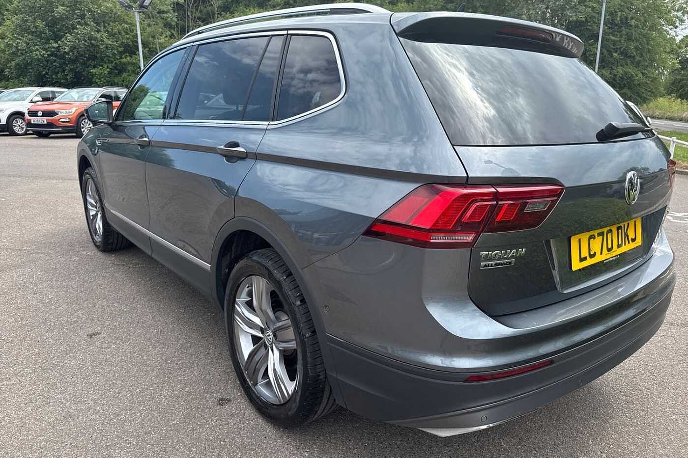 Volkswagen Tiguan Allspace 2.0 TDI Match SUV 5dr Diesel DSG 4Motion Euro 6 (s/s) (150 ps) 7 seater & 4WD!