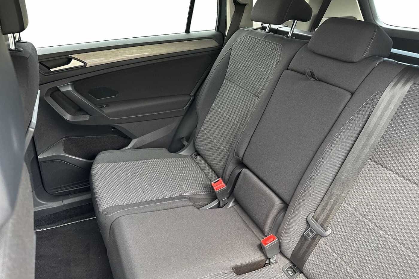 Volkswagen Tiguan Allspace 2.0 TDI Match SUV 5dr Diesel DSG 4Motion Euro 6 (s/s) (150 ps) 7 seater & 4WD!