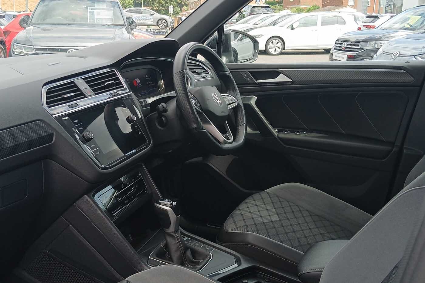 Volkswagen Tiguan R-Line Launch Edition 2.0 TDI 150PS DSG