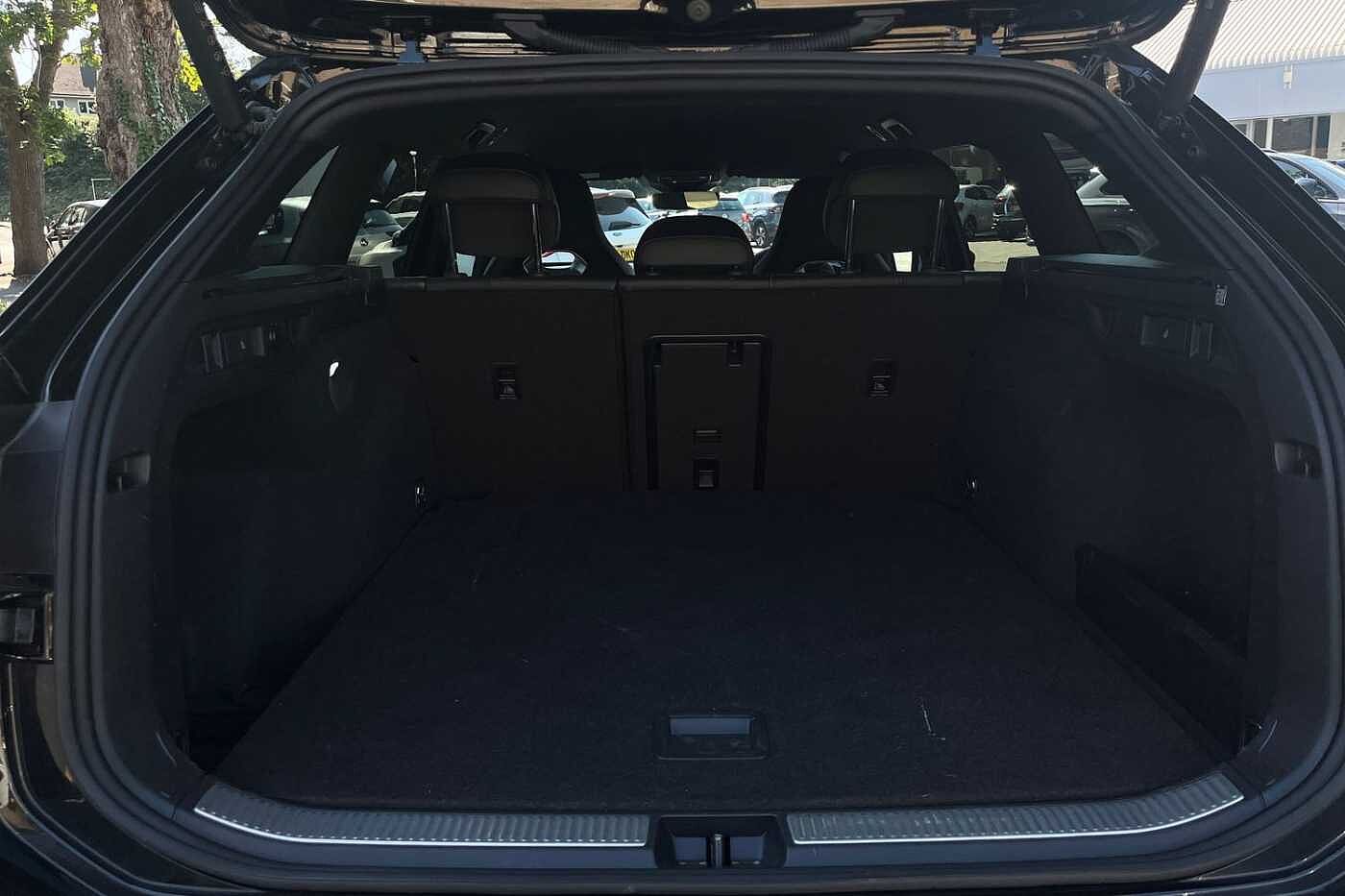 Volkswagen Passat 1.5 eTSI MHEV R-Line Estate 5dr Petrol Hybrid DSG Euro 6 (s/s) (150 ps)