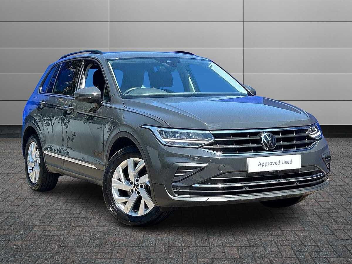 Volkswagen Tiguan 1.5 TSI (150ps) Life EVO Manual 5 door