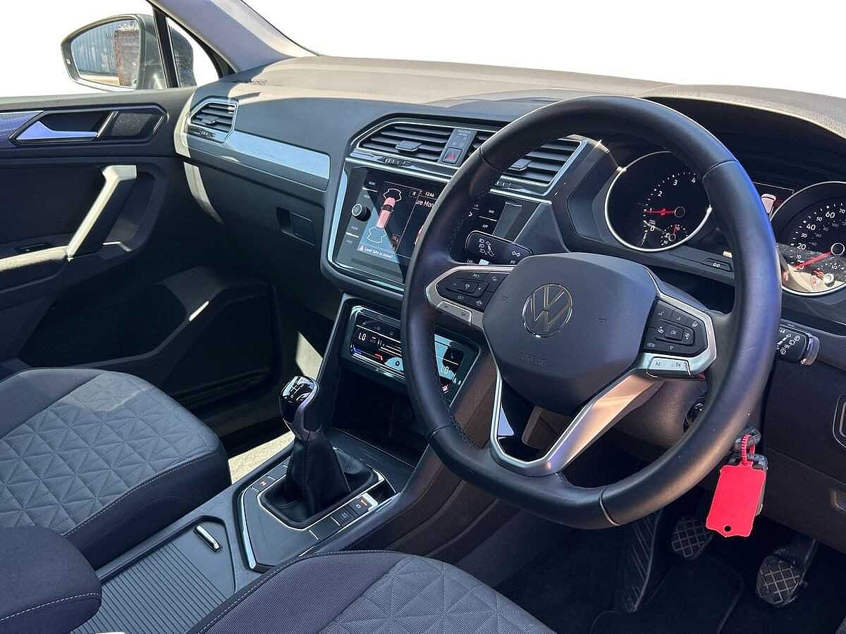 Volkswagen Tiguan 1.5 TSI (150ps) Life EVO Manual 5 door