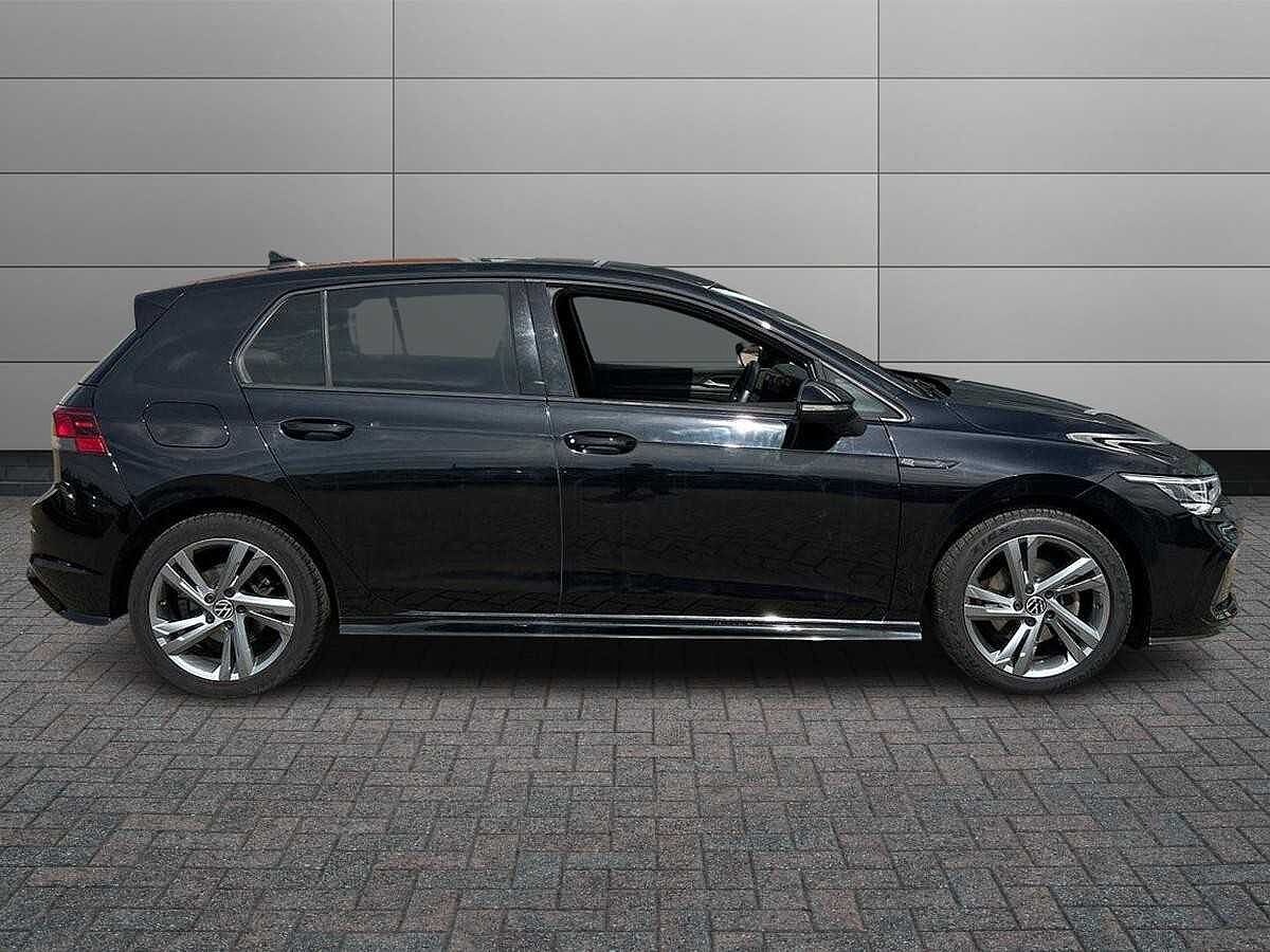 Volkswagen Golf MK8 Hatchback 5-Dr 1.5 TSI (130ps) R-Line EVO