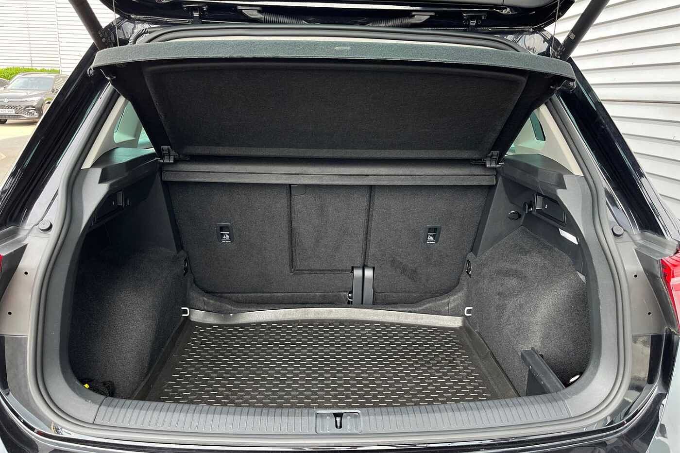 Volkswagen Tiguan 1.5 TSI Elegance SUV 5dr Petrol DSG Euro 6 (s/s) (150 ps)