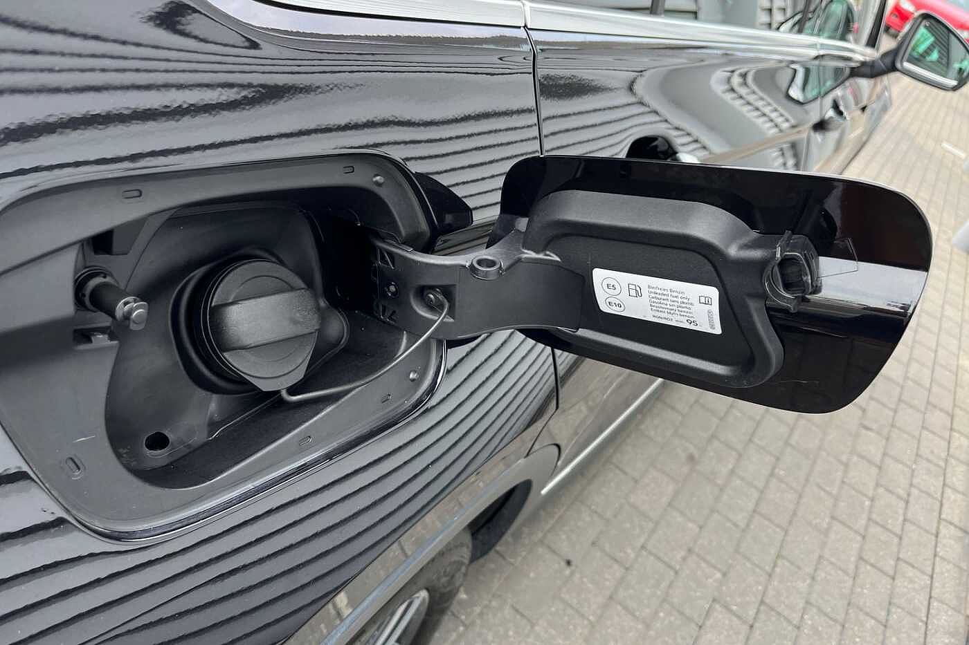 Volkswagen Tiguan 1.5 TSI Elegance SUV 5dr Petrol DSG Euro 6 (s/s) (150 ps)
