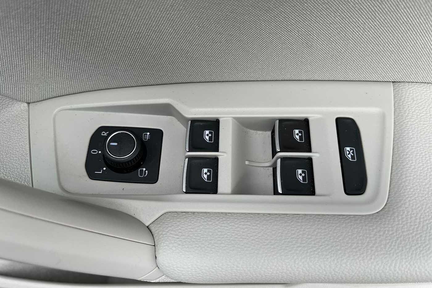 Volkswagen Tiguan 1.5 TSI Elegance SUV 5dr Petrol DSG Euro 6 (s/s) (150 ps)